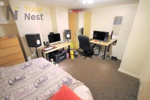 Photo 13- click for photo gallery